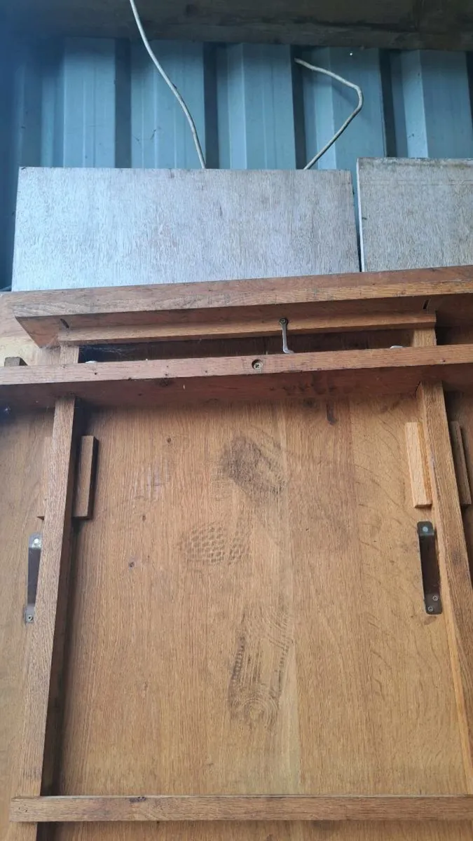 Solid wooden table - Image 2