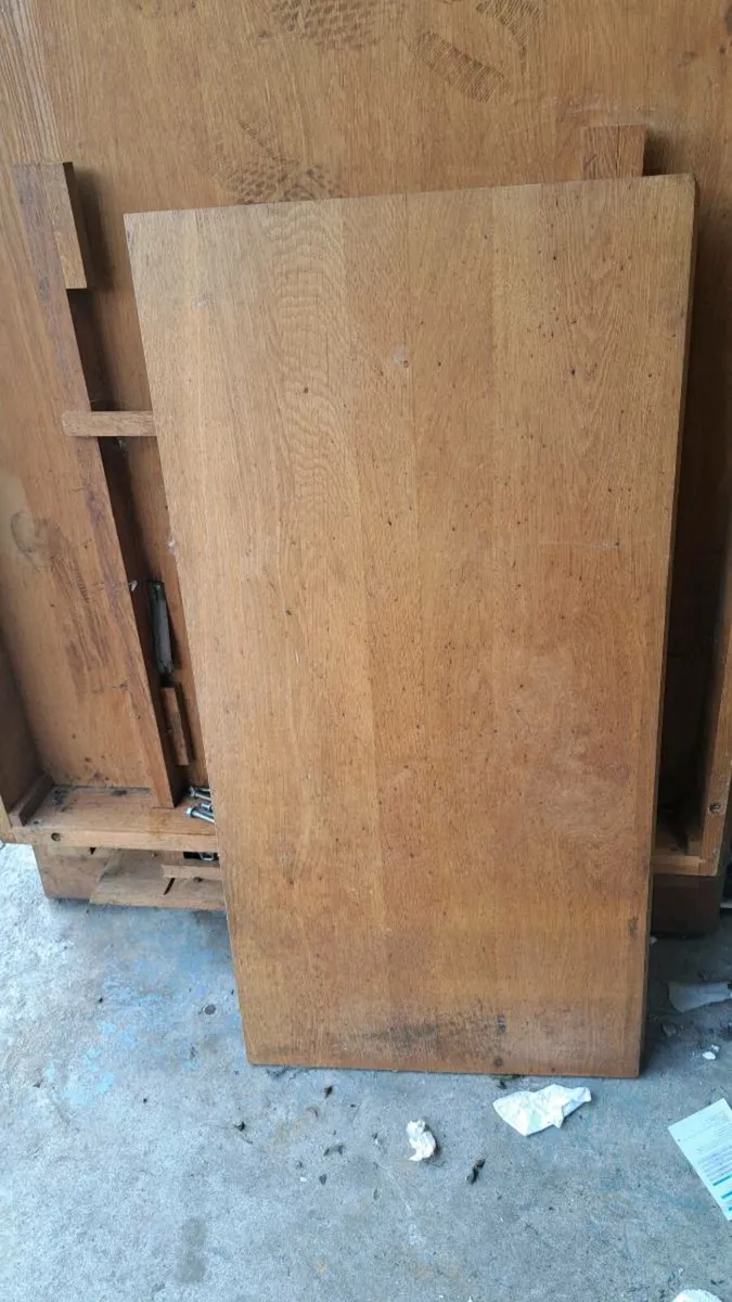 Solid wooden table - Image 4