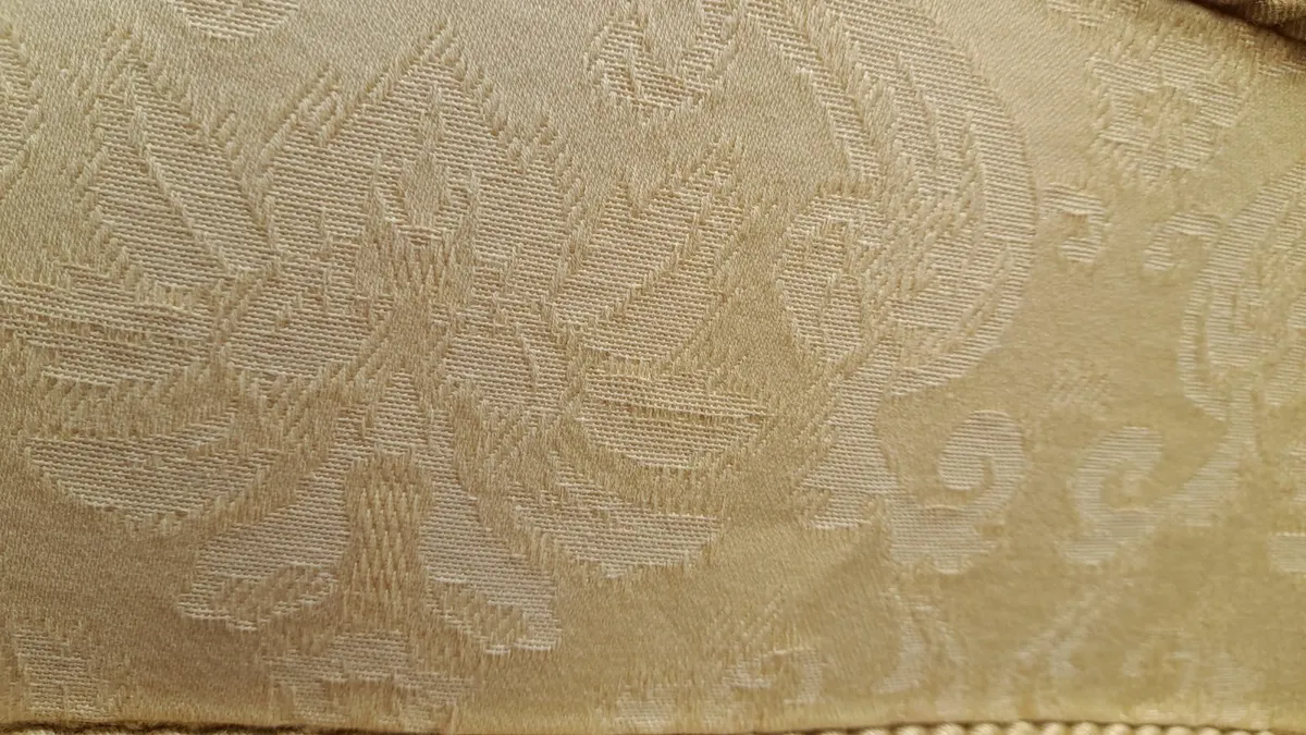 Curtains - Image 3
