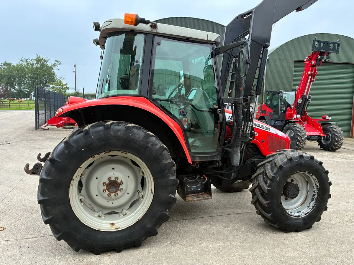 Massey Ferguson 5455 - Image 3