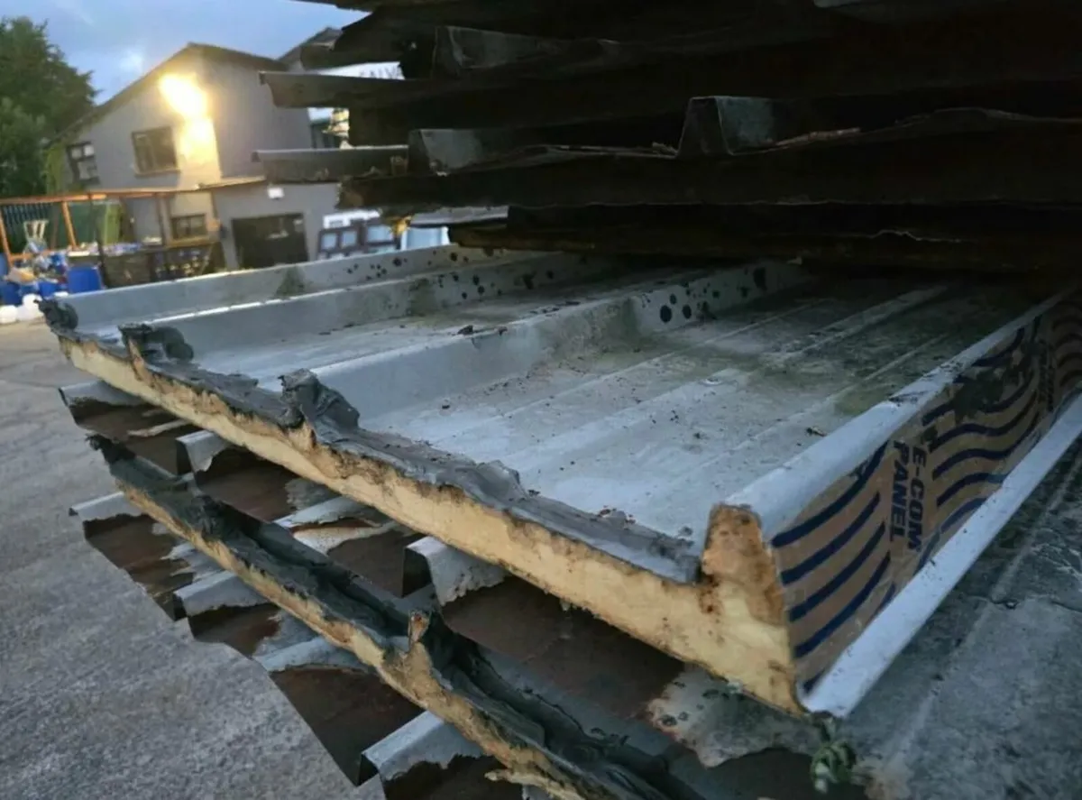 Used 18/19ft Insulated Roof Panels - Image 3