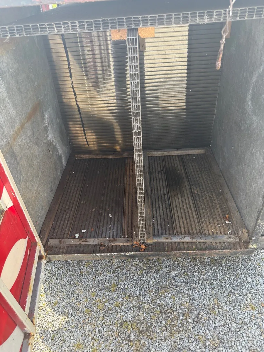 3 compartment dog trailer - Image 3