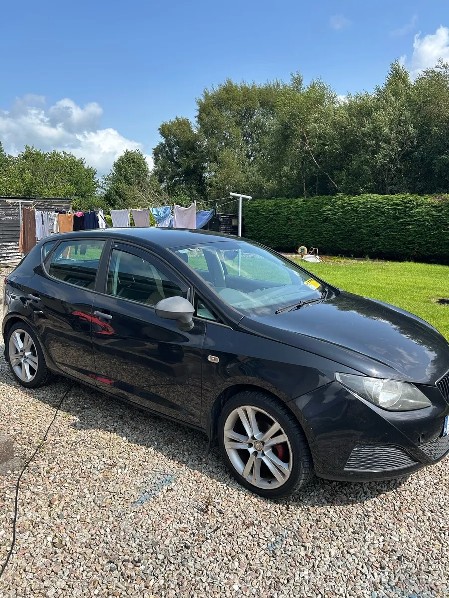 Car - Image 1
