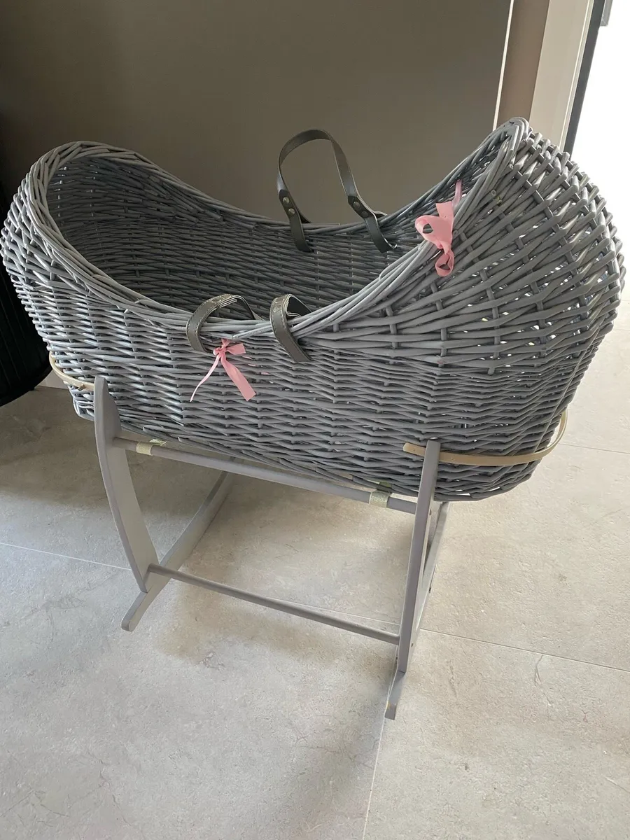 Moses basket - Image 1