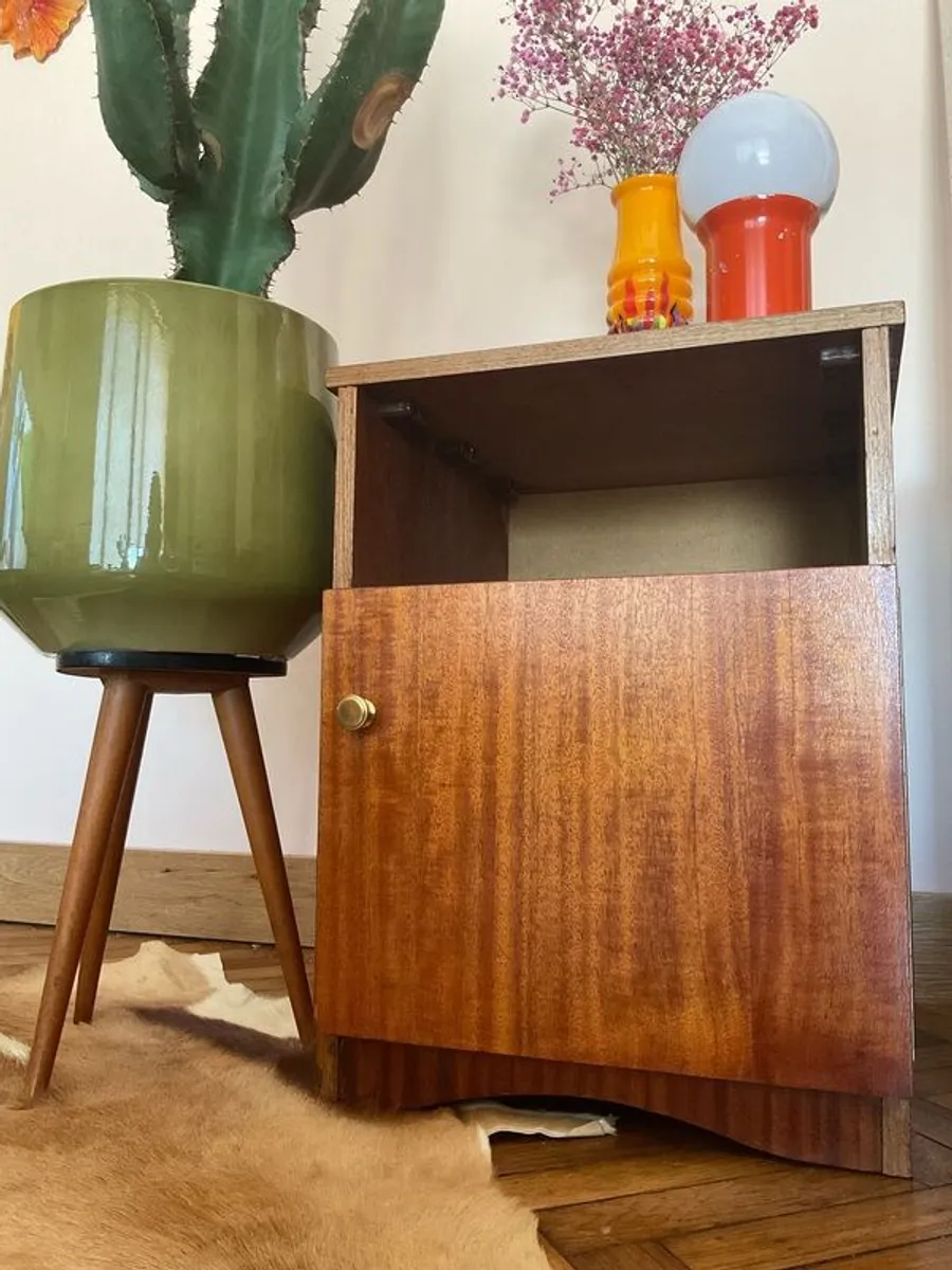 Mid century bedside lockers - Image 2