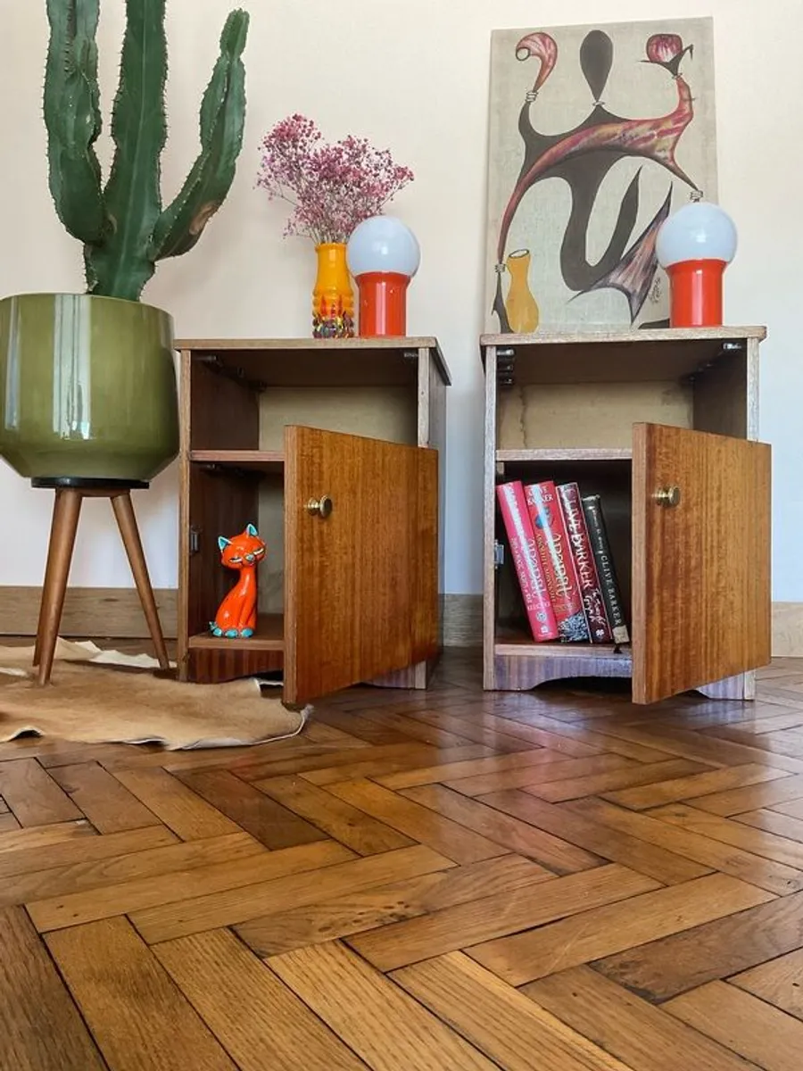 Mid century bedside lockers - Image 3