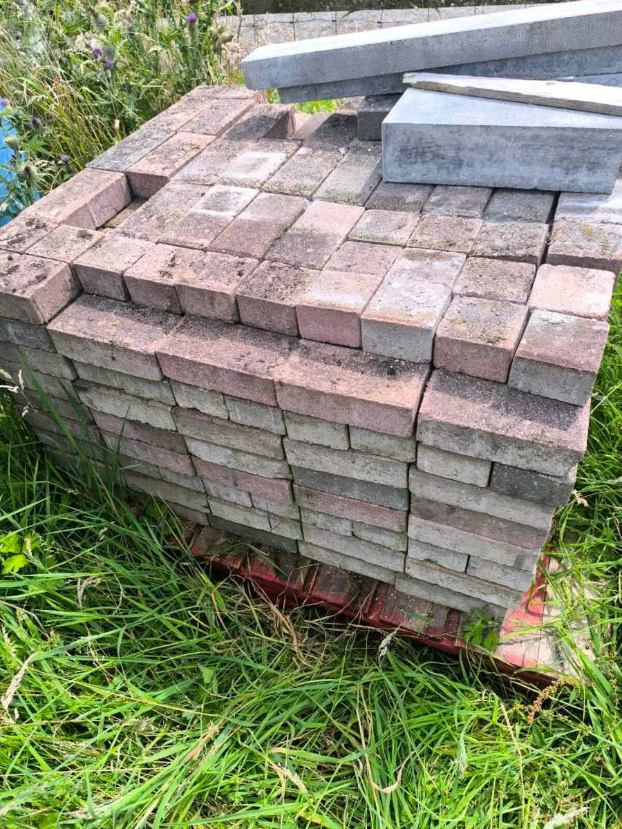 Paving bricks - Image 3