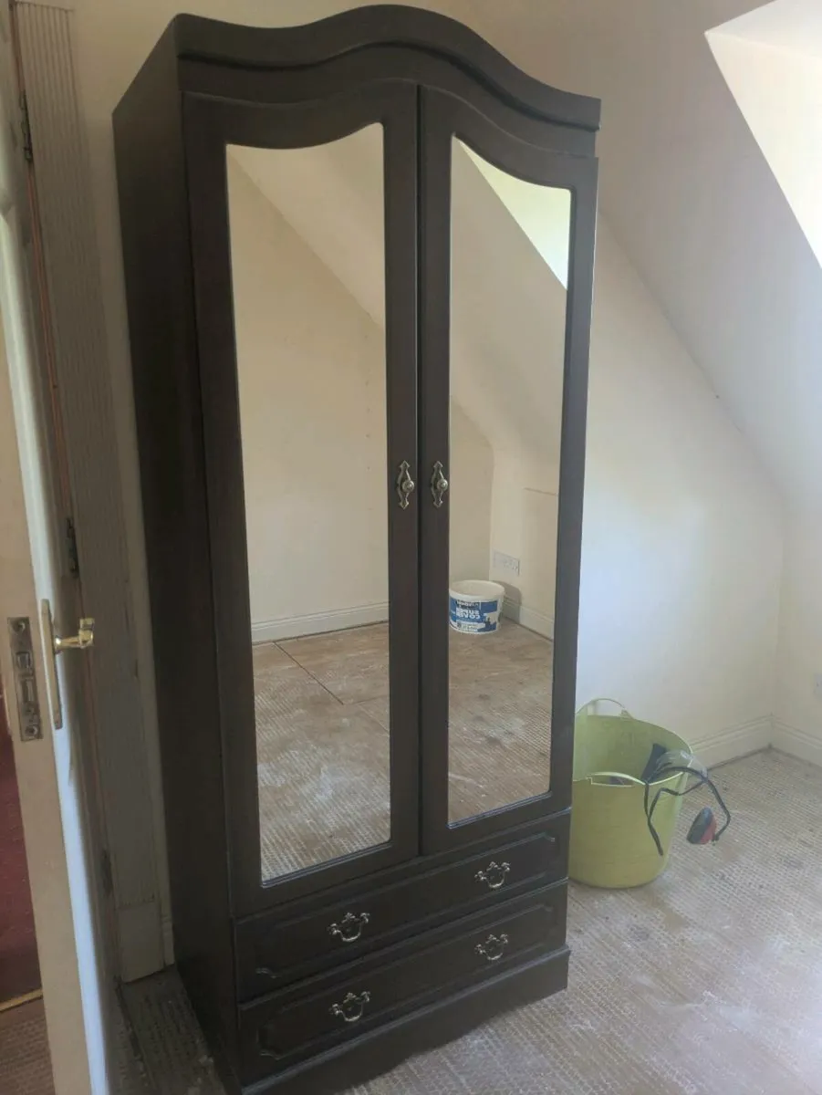 Wardrobe - Image 2