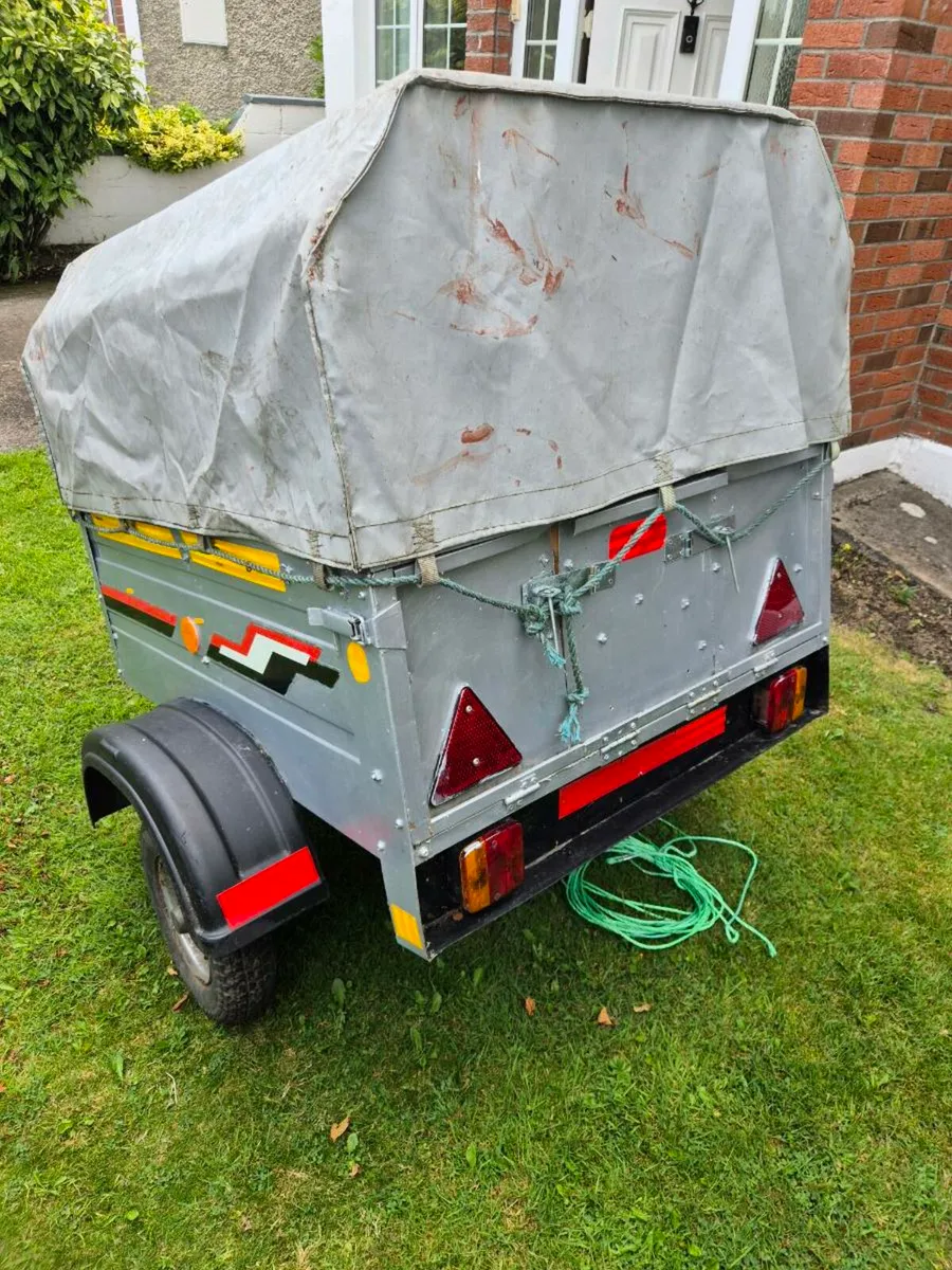 Trailers - Image 4