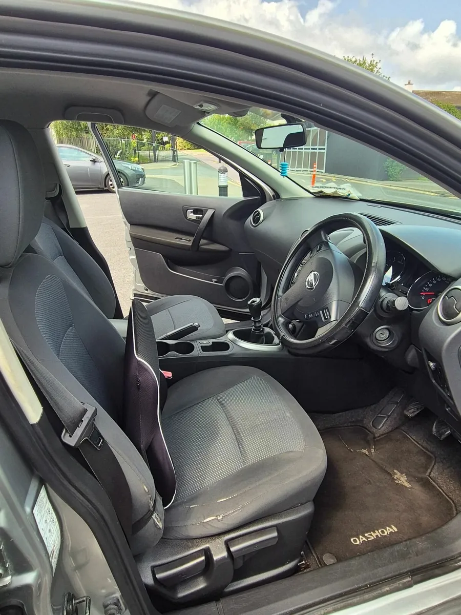 Nissan Qashqai 2010 - Image 2