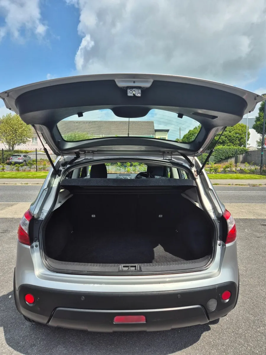Nissan Qashqai 2010 - Image 4