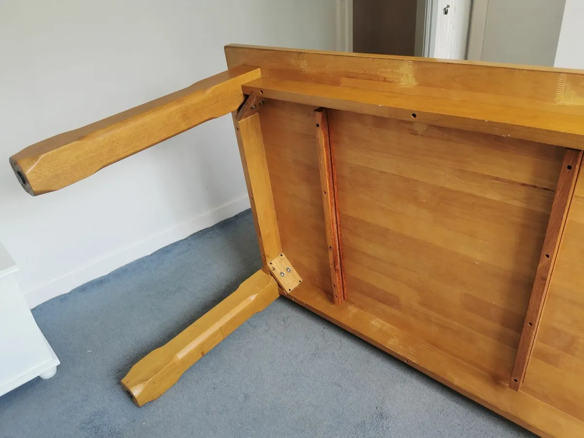 Kitchen table - Image 3