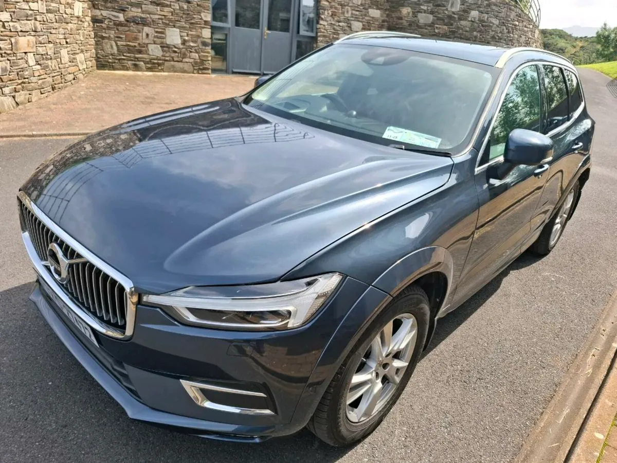Volvo XC60 (Panoramic) - Image 4