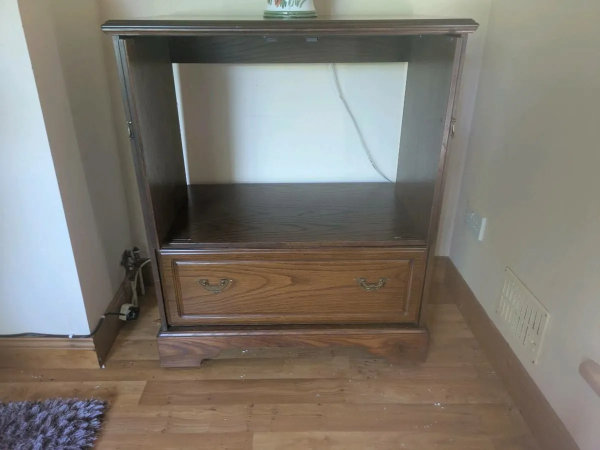 TV cabinet - Image 3