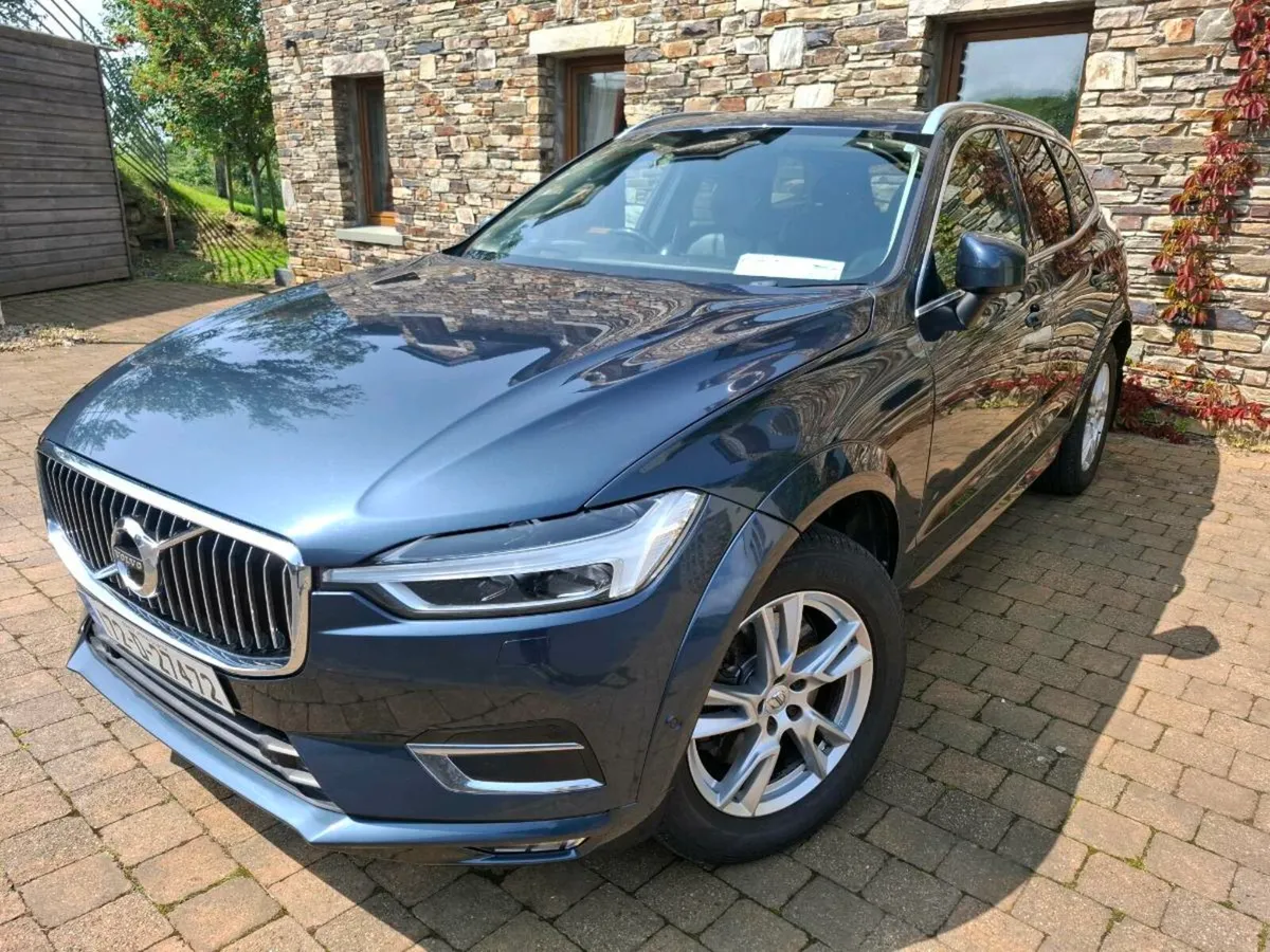 Volvo XC60 (Panoramic) - Image 2