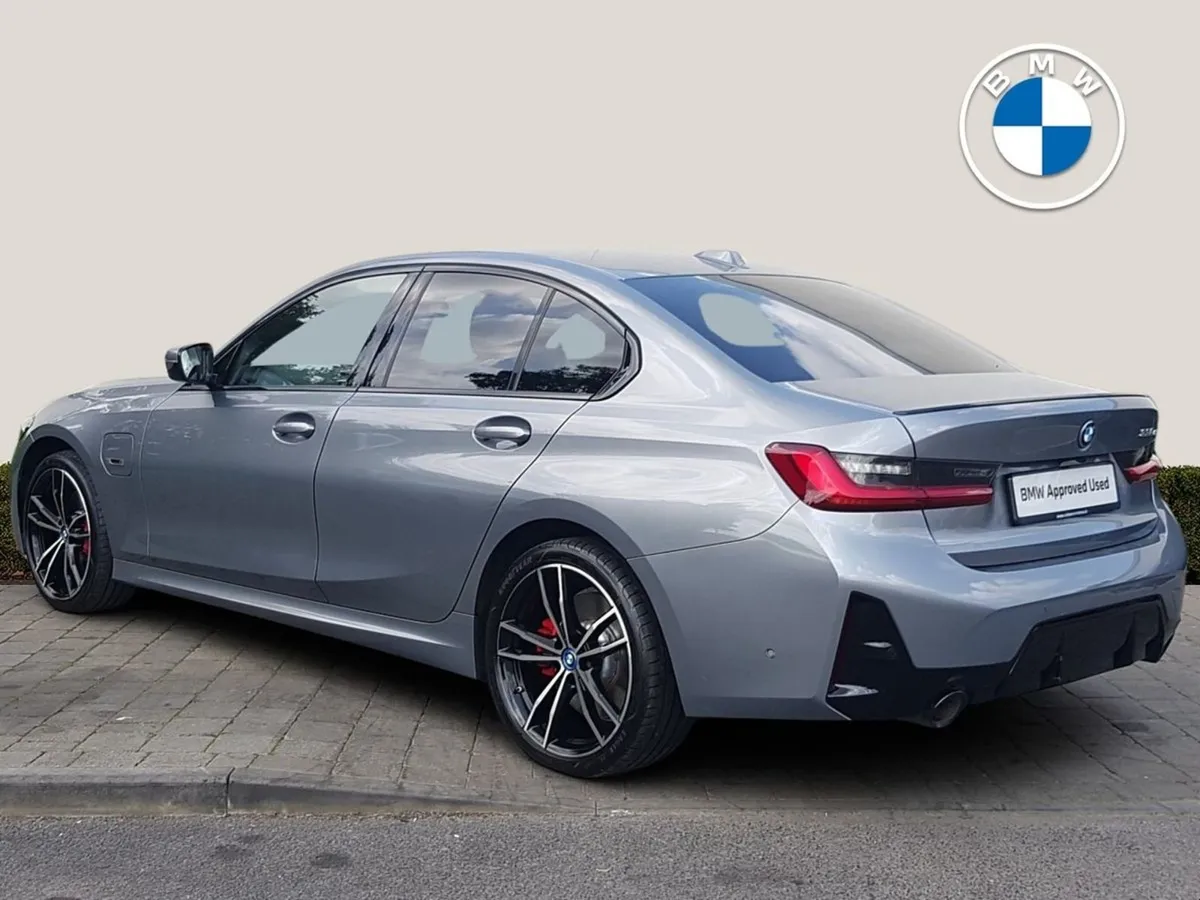 BMW 3 Series 330e M Sport - Image 2