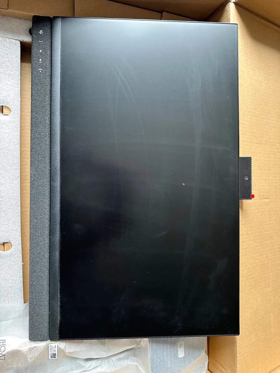 Dell Conference Monitor with Camera and Speaker - Image 1