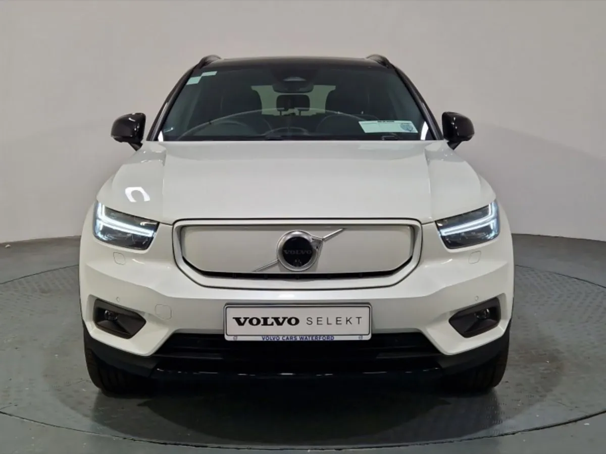 Volvo XC40 Recharge Pro - Image 3