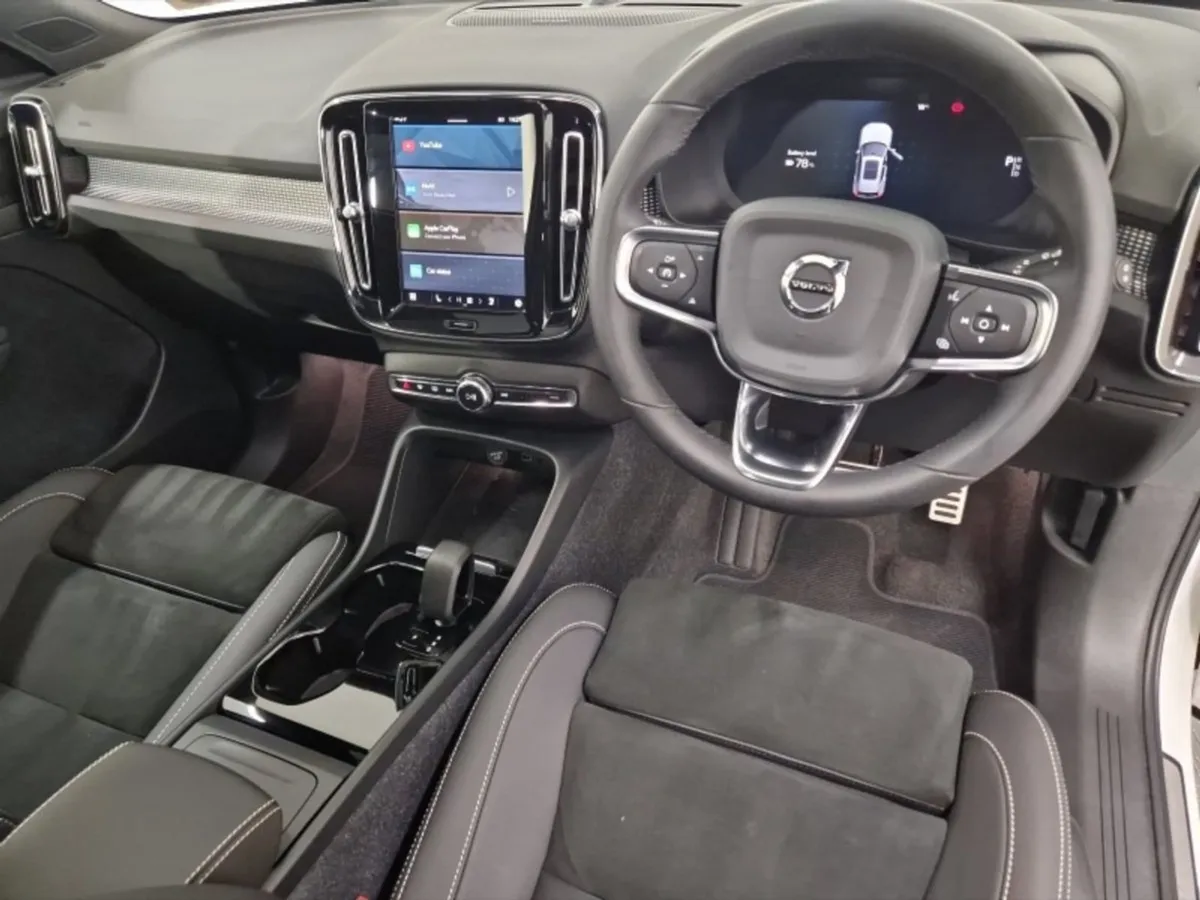 Volvo XC40 Recharge Pro - Image 4
