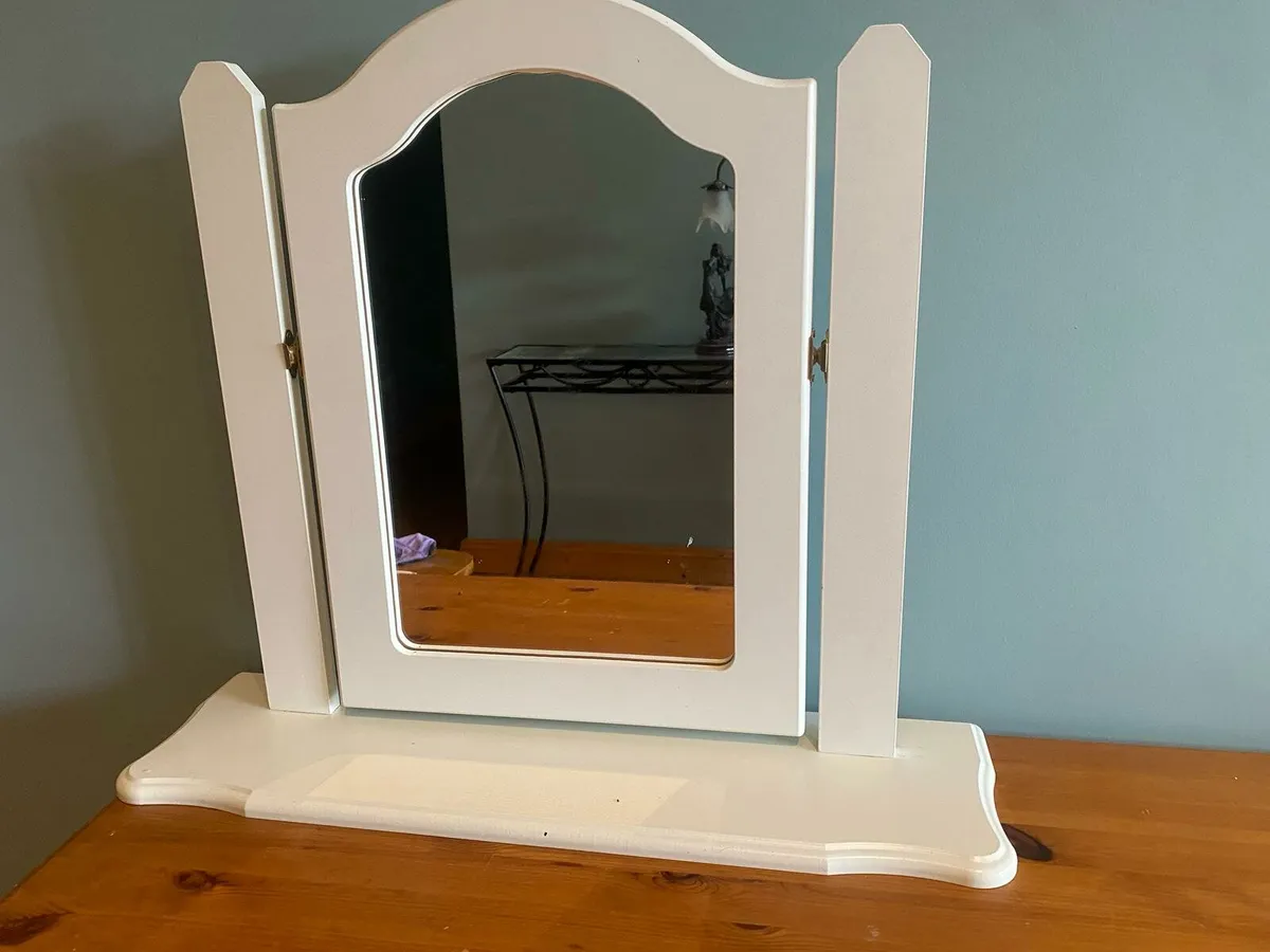 Dressing Table - Image 2