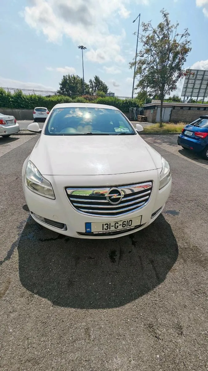 Opel Insignia - Image 1