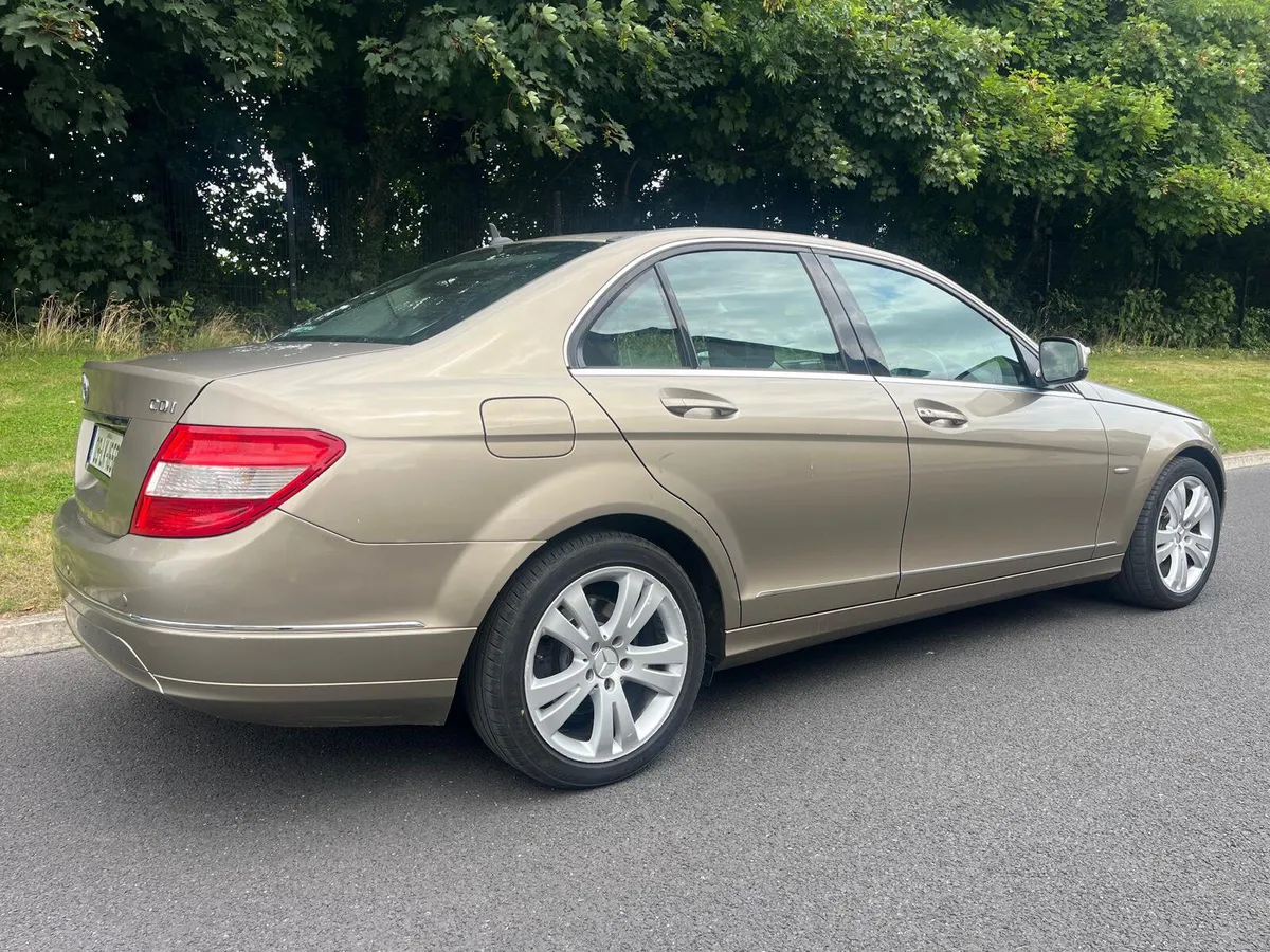 Mercedes-Benz C-Class 2009 AUTOMATIC ( NCT 10/26) - Image 3