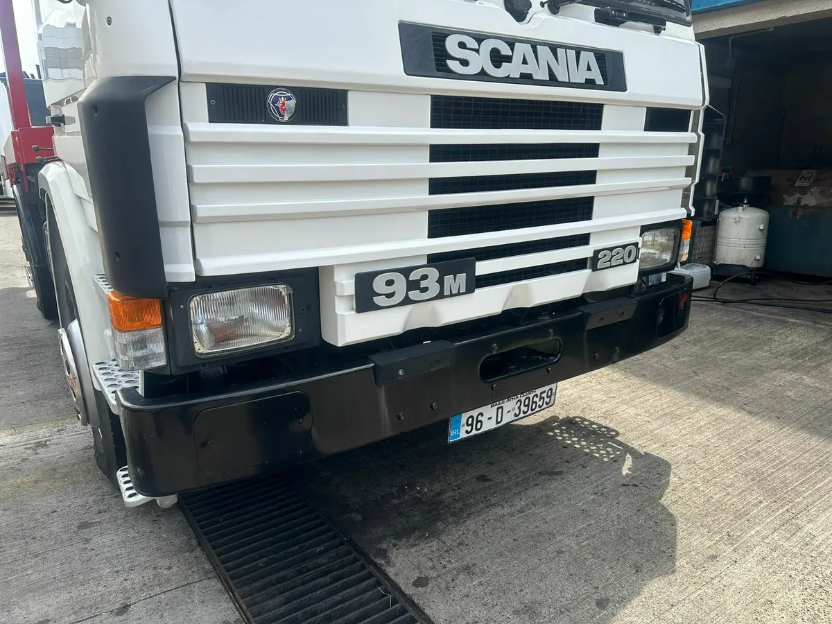 Scania 3 series 220 skip truck - Image 3