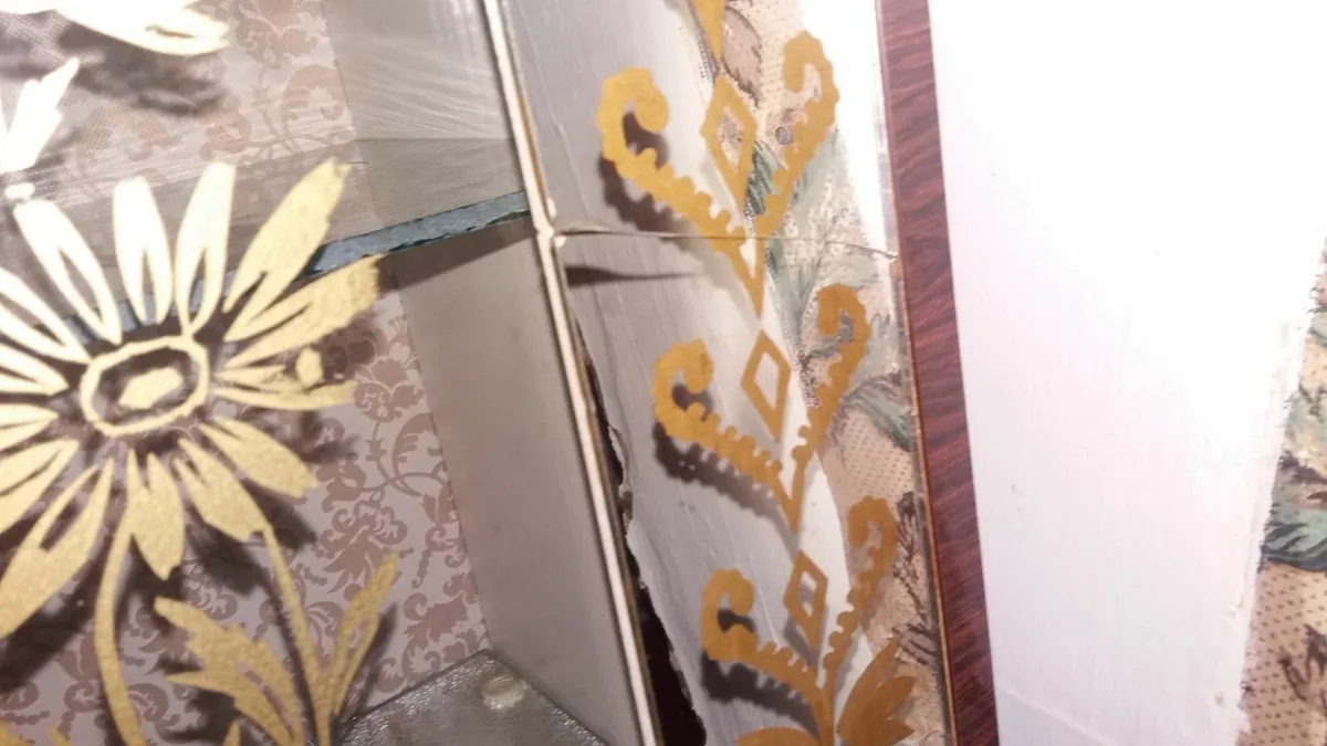 1960s China Cabinet - Image 3
