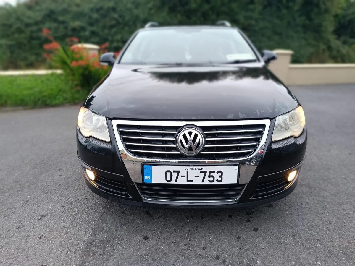 Volkswagen Passat. 1.9 TDI. 2007. Very Low Milage. - Image 1