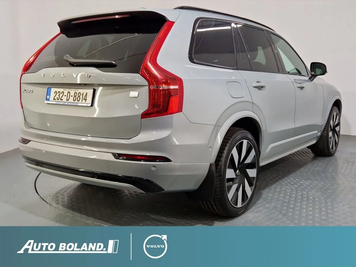 Volvo XC90 T8 Phev Plus Dark - Image 3