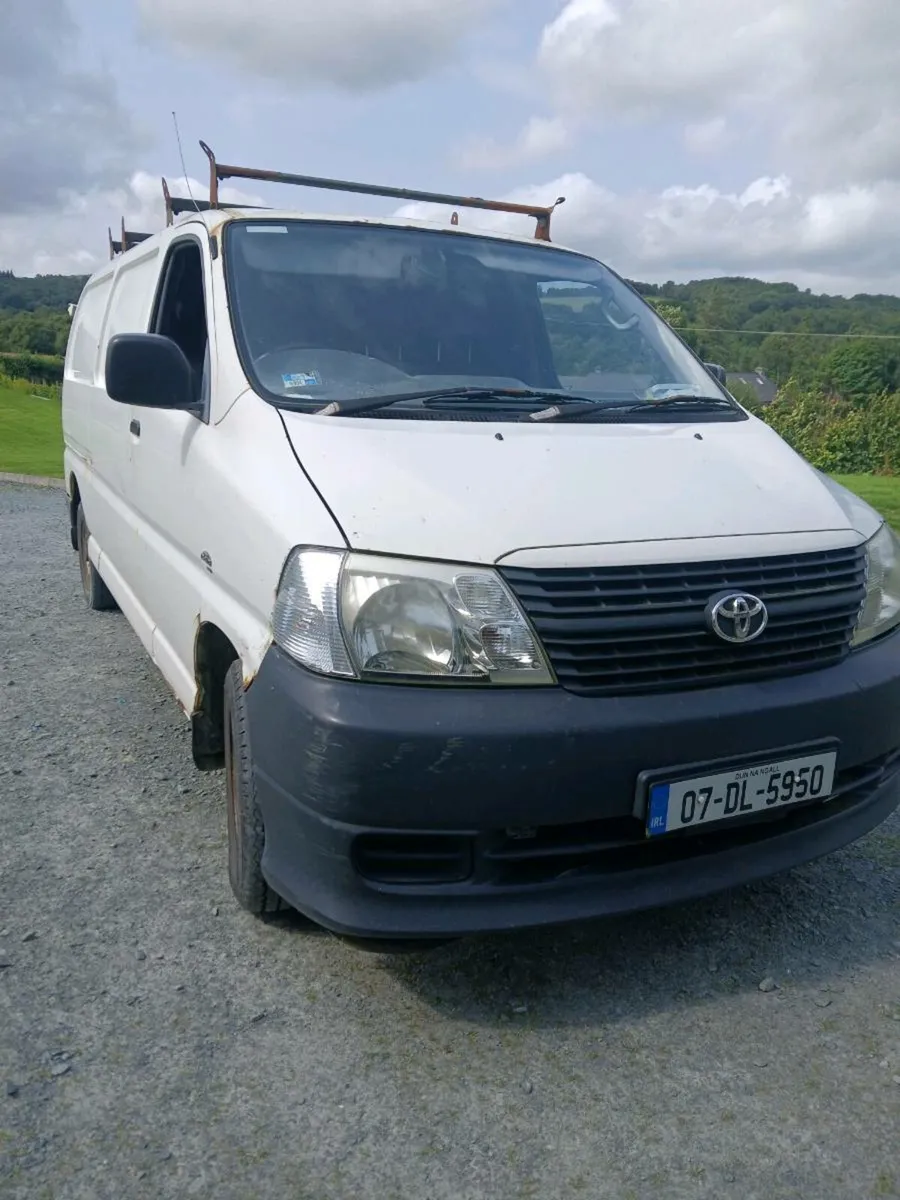 Hiace van - Image 2