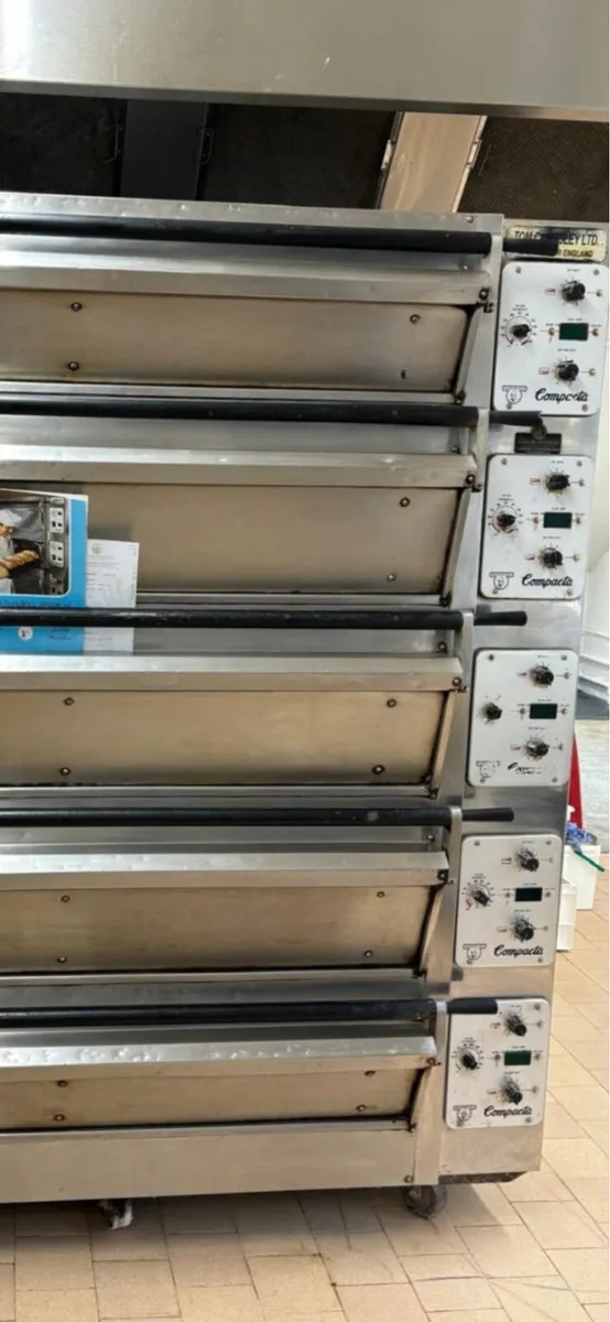Tom Chandley 5 Deck Mk4 Oven - Image 1