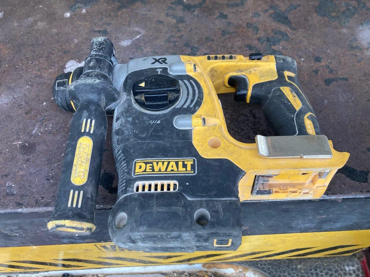 Dewalt SDS 18V Drill DC273 - Image 1