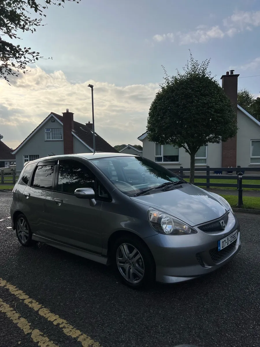 2007 HONDA FIT 1.5 PETROL VTEC AUTOMATIC - Image 1