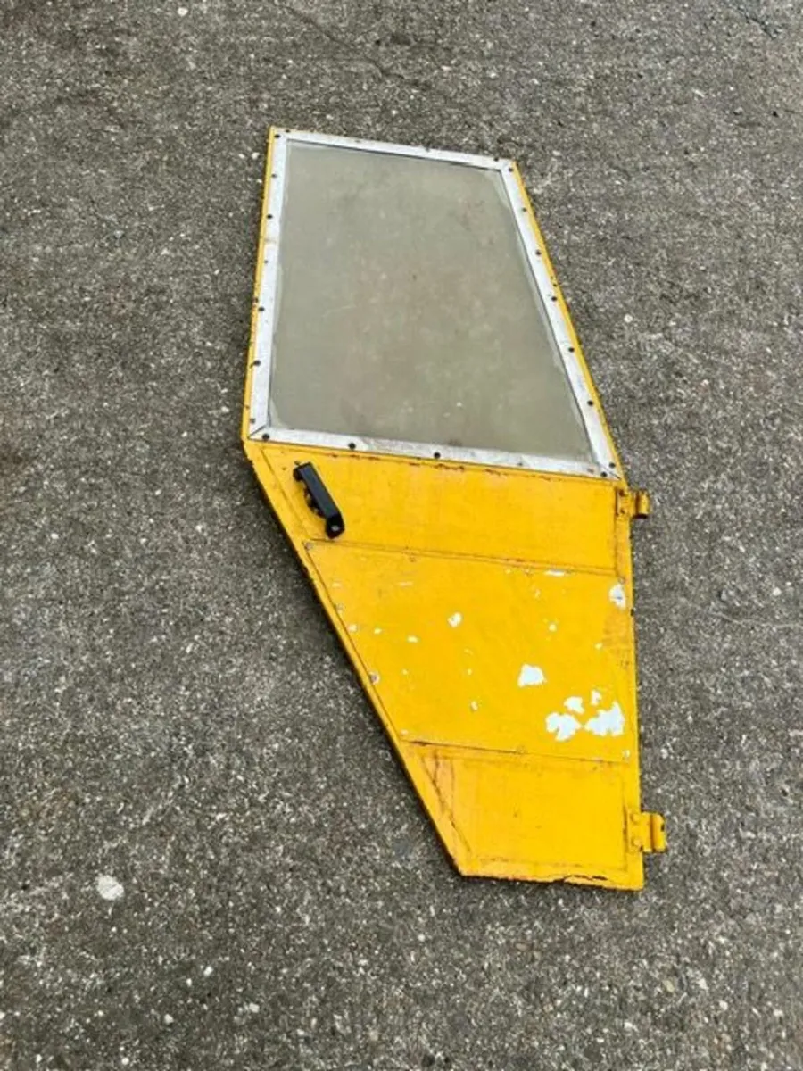 Door to suit MF 50B - Image 2