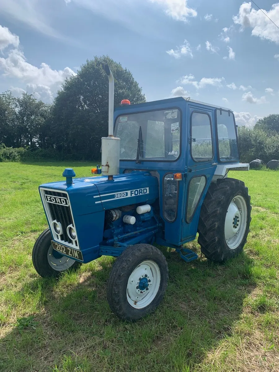 Ford 3600 - Image 2