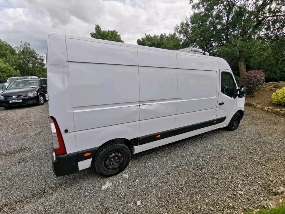 192 Nissan NV400 - Image 2