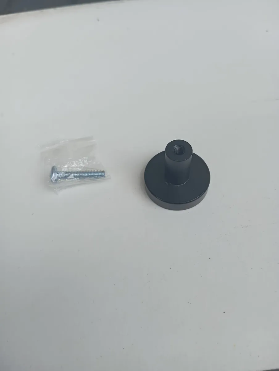 Door knobs - Image 3