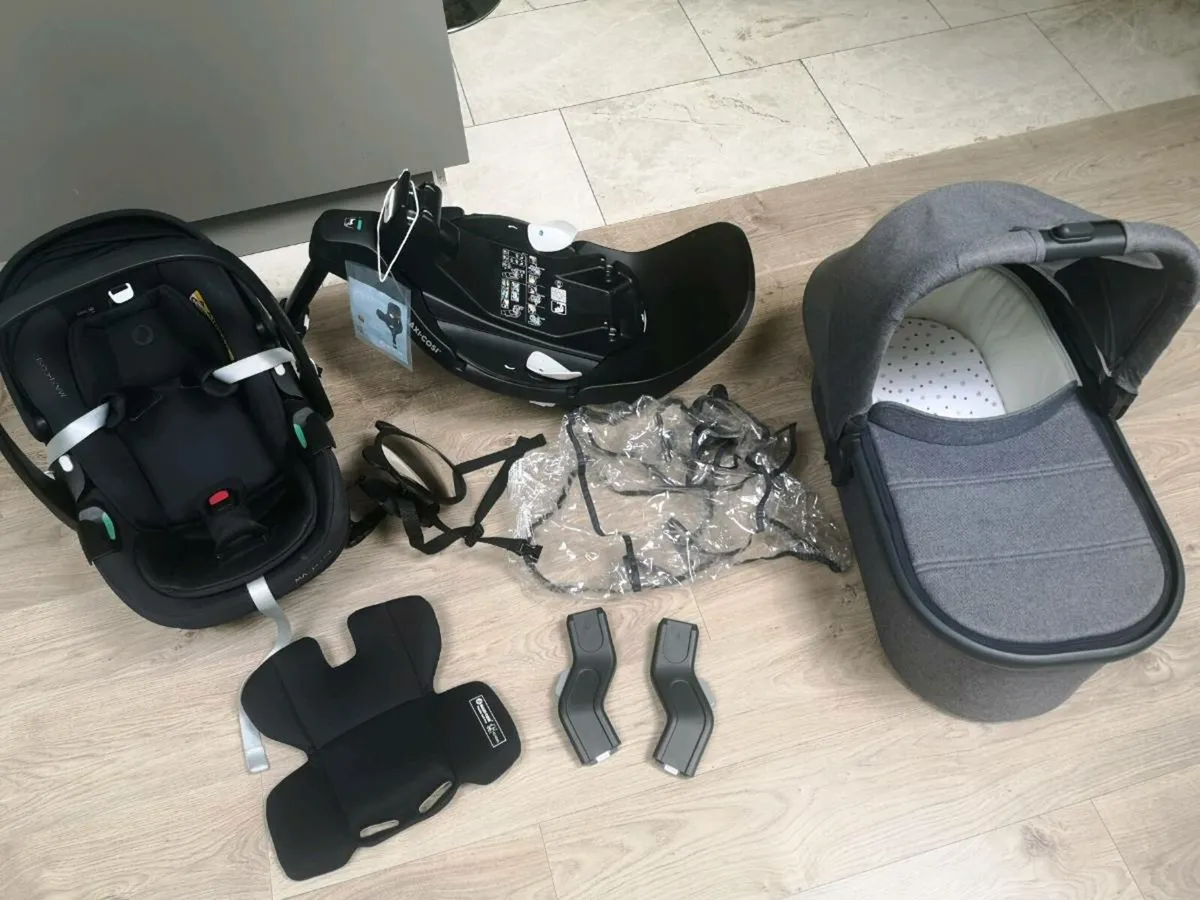 UppaBaby Cruz travel system - Image 1