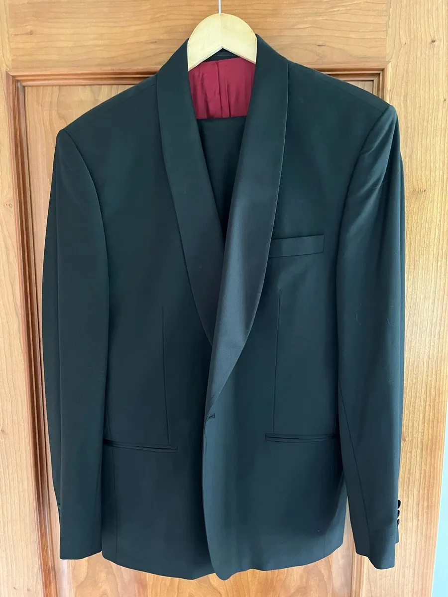 Tuxedo, size 50