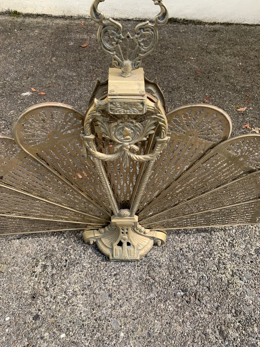 Peacock Fire Screen and ash tray - Image 2