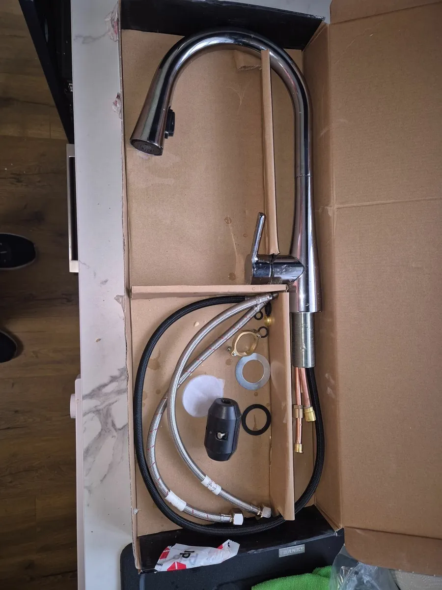 Oxford Pull-Out Spray Mono Mixer Kitchen Tap - Image 2