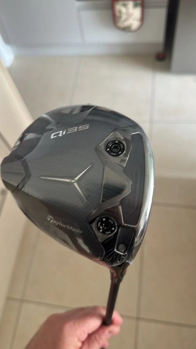 Lowest price …Taylormade QI35 Driver - Image 1