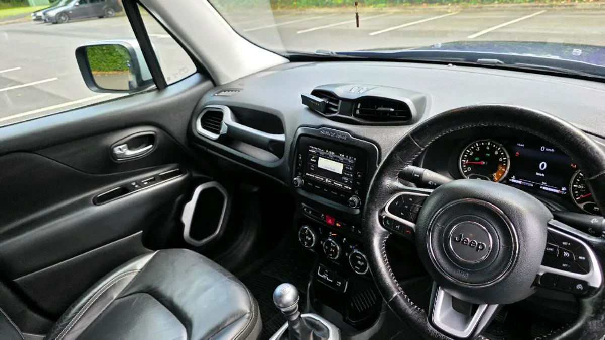 Jeep Renegade - Image 4