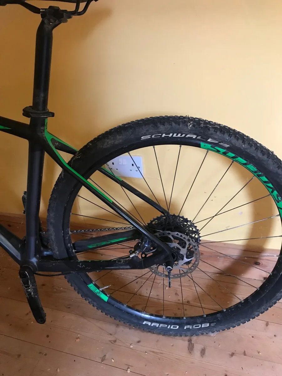 Scott carbon fibre mountain bike - Image 2