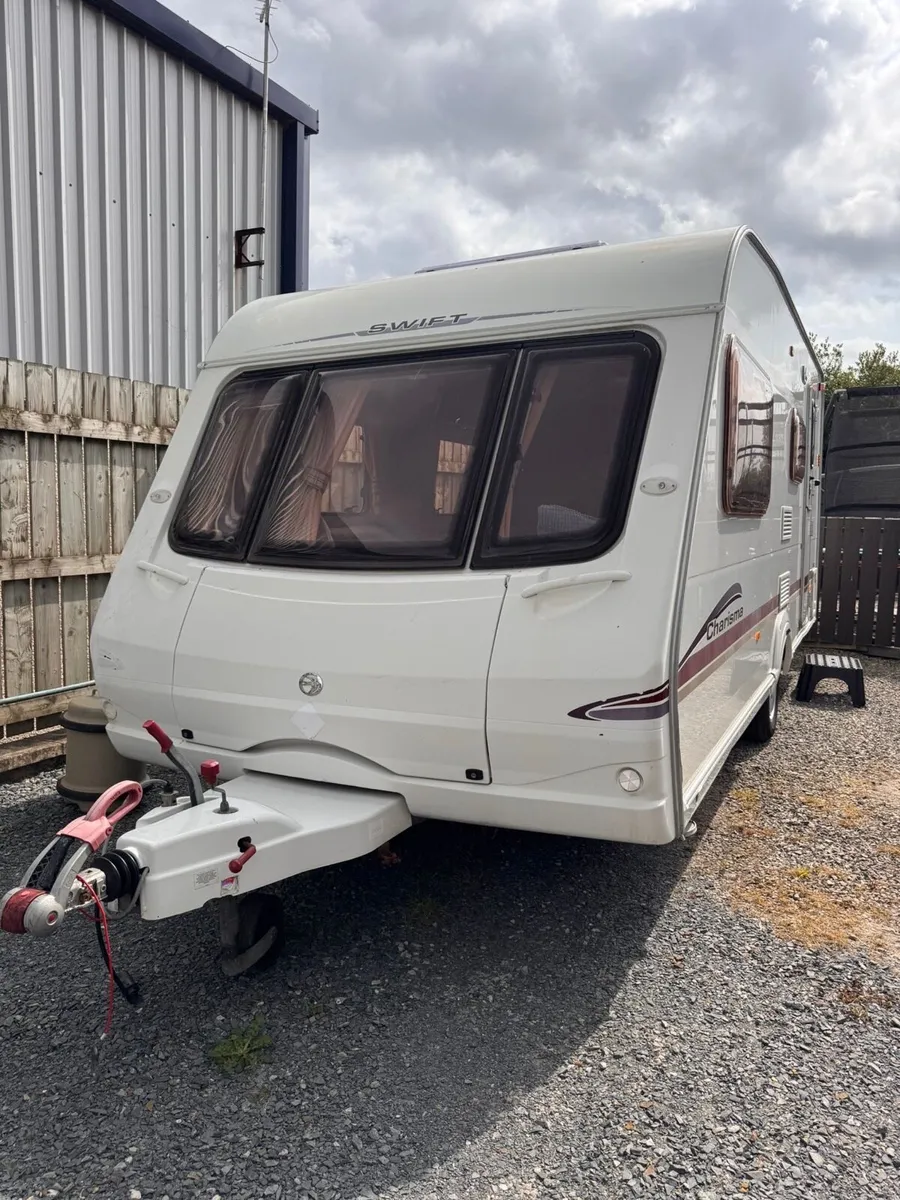 2005 Swift Charisma 560 - Image 1