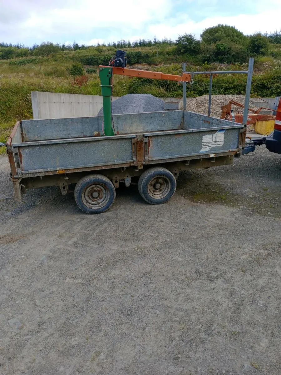 Trailer - Image 2