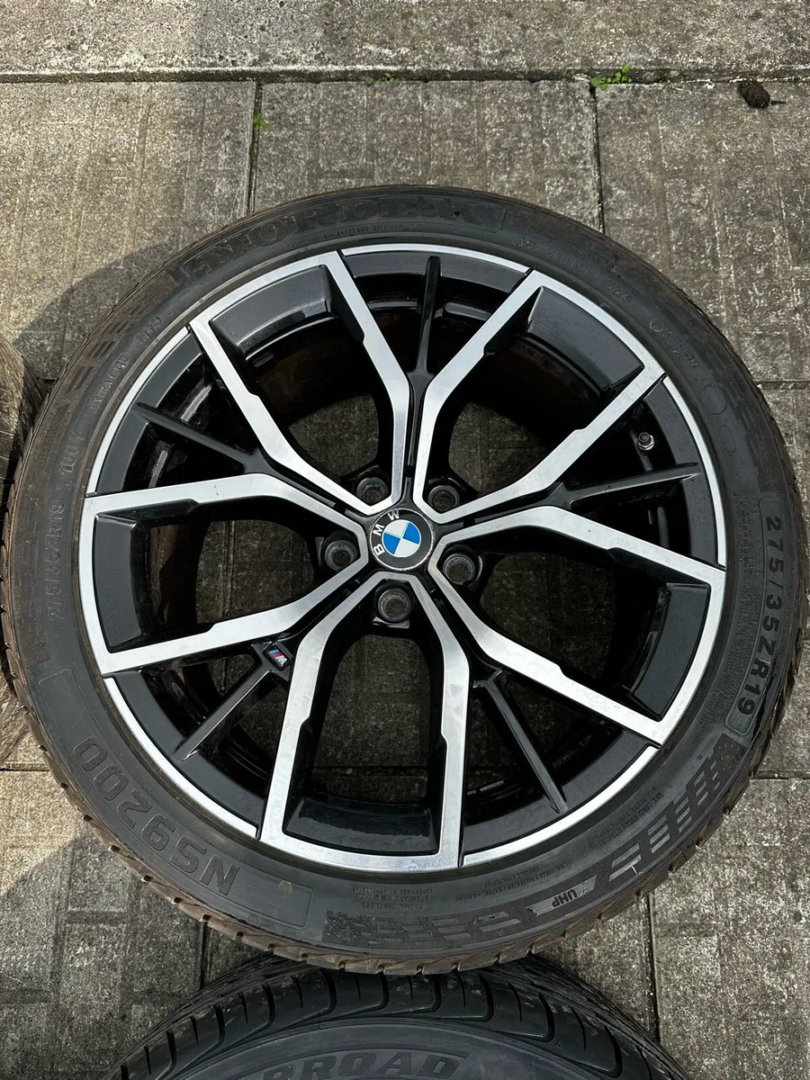 BMW Genuine 19” 845m Alloys Brand New Tyres - Image 4
