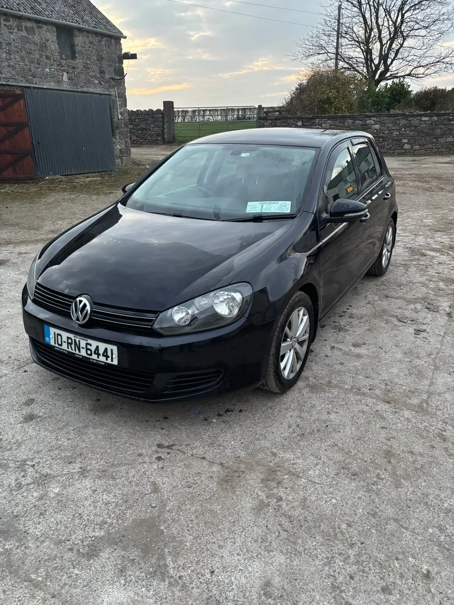 2L Volkswagen Golf 2010 - Image 2