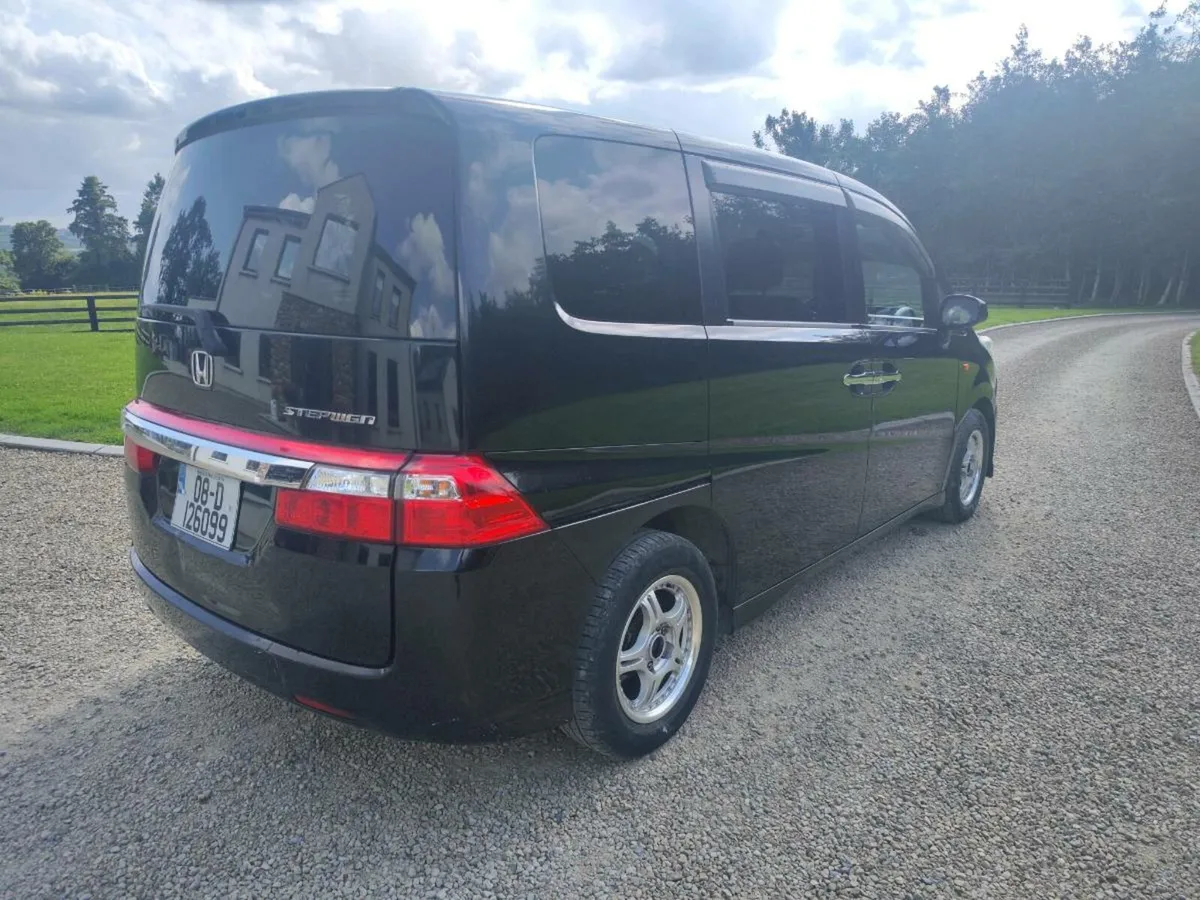 2008 Honda Stepwgn 7 seater - Image 3